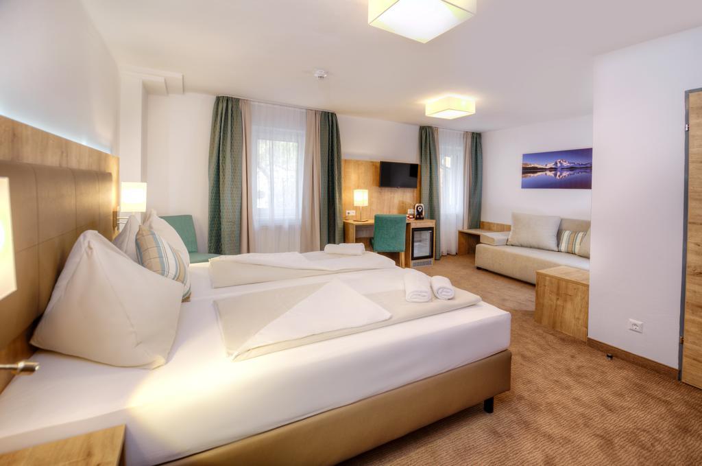 Hotel Bergkristall Mallnitz Ngoại thất bức ảnh